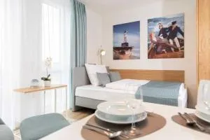 NINO-Boardinghouse 6 - Blanke