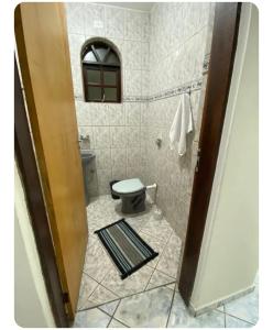 Casa para 9P com escada sem garagem