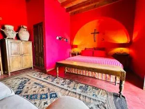 Posada de la Cruz#2 - Santa Rosa de Jáuregui