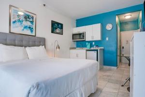 Beachside Bliss Stylish Studio Retreat