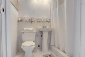 South Beach Retreat Walk to Beach, Sleeps 2