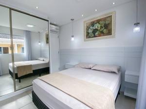 Apartamento de 2 Quartos na Praia de Palmas - 0117
