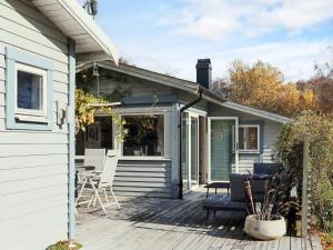 6 person holiday home in Skummeslövsstrand