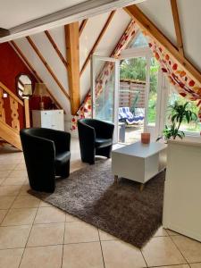 Maison champêtre avec vue sur un étang