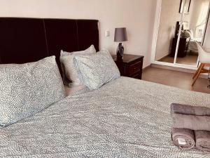 Marina view studio in Lagos town center sea view