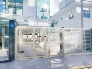 Lindo apto á 150 metros da praia de Palmas - 0125