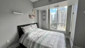 Home stay - Room with Yonge Street view and 3 Star Hotel Amenities - Thornhill