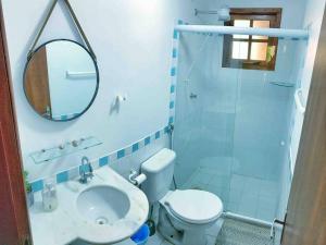 Casa em condomínio com lazer de frente para praia