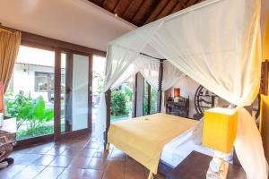 Private 3BR Villa with Pool - Quiet & Spacious - Near Seminyak & Legian Beach
