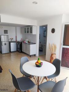 apto con vista al mar piso 11-