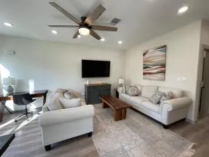 Country Oasis - Entire Home - مانغوليا