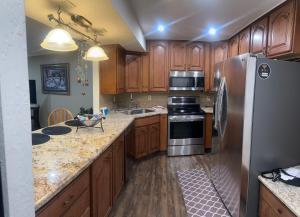 Cozy Condominium ground level