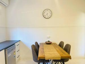 D133 St Alban station stay