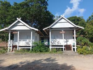 Scuba Republic Beach Bungalows