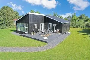 Sauna, Vildmarksbad, Nær vand - Stenløse