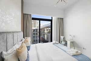 VayK - Modern 1 BD Apartment in a new community