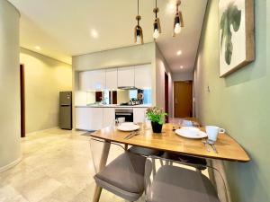 Sky Suites Chill 3BR Suite at KLCC