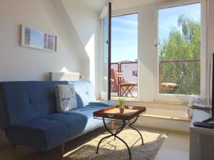 Central Studio with mini balcony