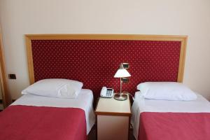 Twin Room room in Hotel Palace Masoanri's