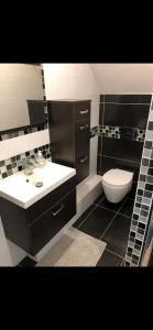 Villas Maison calme avec piscine privee : photos des chambres