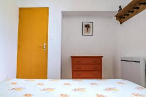 Appartements La Chataigne Perchee, piscine et nature : photos des chambres