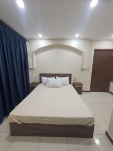 Zafero beach FAMILIES ONLY