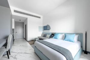 Modern Meydan Studio Apartment - 15 min Drive to Downtown Dubai Mall