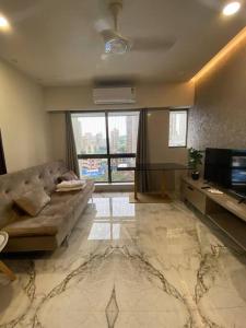Downtown 1BHK Appt, Mahalaxmi, 601