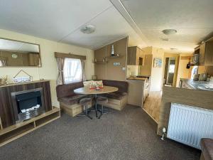 Caravan With Large Decking At Coopers Beach Holiday Park Ref 49036Ts