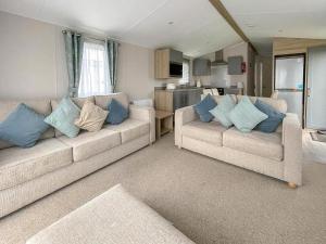 Beautiful 8 Berth Caravan With Decking At Naze Marine Park, Essex Ref 17184P