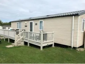 6 Berth Caravan With Decking At Kessingland Beach In Suffolk Ref 90045Sg - Wrentham