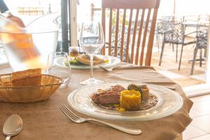 Logis Hotels - Le relais des deux vallees - Hotel et restaurant : photos des chambres