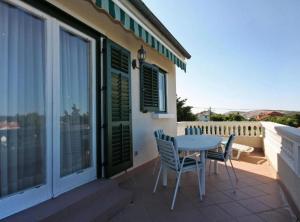 Beachside Serenity Apartments in Barbot 