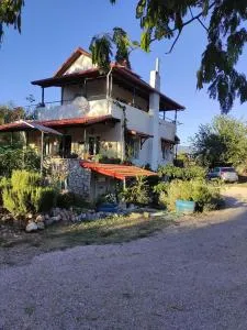 Villa Dorothy360 - Polydrosos