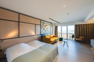 Twin Room with Sea View room in Vayamundo Oostende