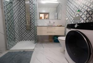 Przestronny apartament w Sosnowcu, miejsce parkingowe w hali garażowej