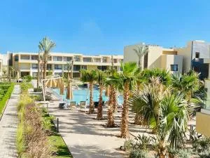 Sunny 1 BR Apt G cribs ElGouna with open View - Qalt Umm Dīsī