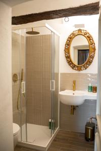 3 Bedrooms Old Town Secret Gem with Private Garden