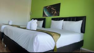 โรงแรม ทิพย์บุรี ริเวอร์ไซด์