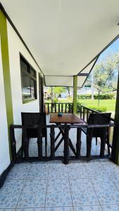 Lanta L.D. Beach Bungalow