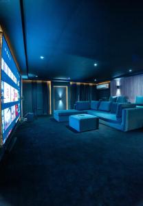 AL JUNAIDI FARM BY BRIDGE RETREATS