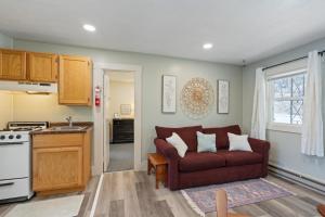 Waterfront 2 bedroom on Squam (unit 12)