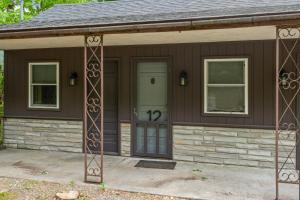 Waterfront 2 bedroom on Squam (unit 12)