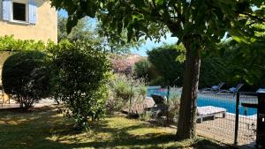 Appartements Joli gite en Provence avec piscine : photos des chambres