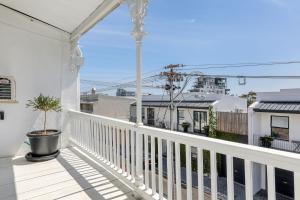 Backup-Powered Victorian House at GreenPoint Park