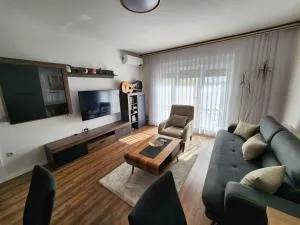 REGEX Apartment - Mazoit