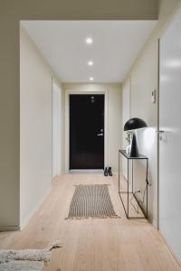 Chalet Arctica - Sea Front, Central and High End