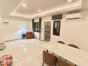 Dj三卧联排别墅