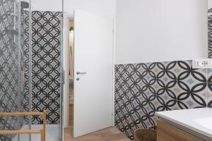 GuestHost - Two ApartmentS in Centre of Carloforte!