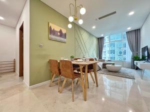 Sky Suites Dreamy 3BR Suite at KLCC